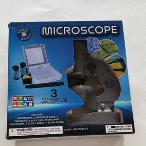 Microscope with 3 Magnifications